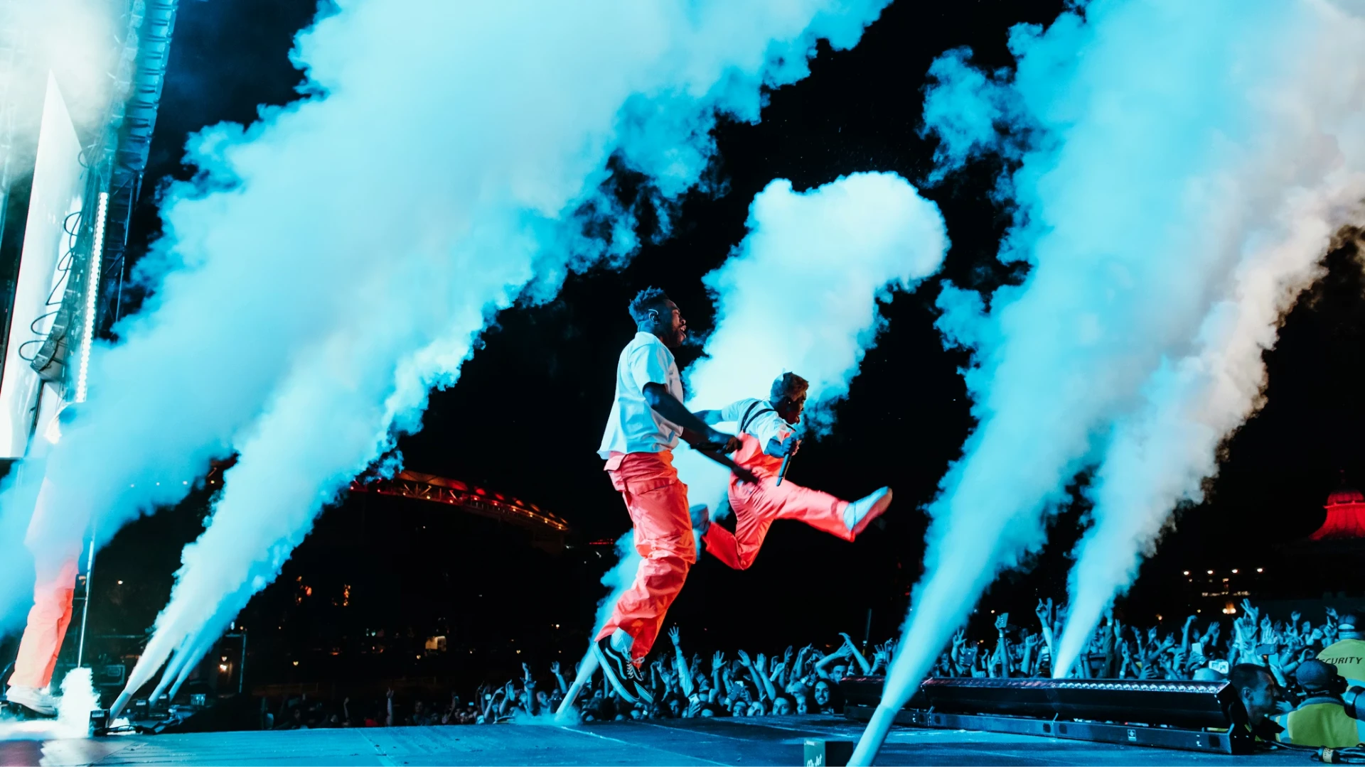 FOMO voorkomen op festivals: De psychologie achter de ultieme festivalbeleving